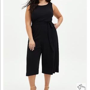 Torrid 🖤 BLACK TEXTURED KNIT CULOTTE JUMPSUIT🖤